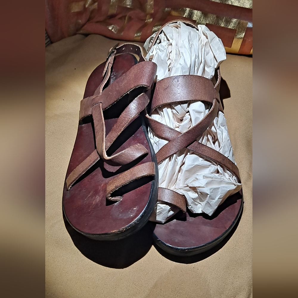 W10 J.P. & Mattie Slingback Toe Hold Sandal.